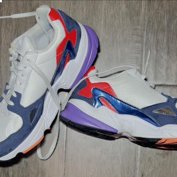 Adidas Falcon Women's - Picture 1 of 7
